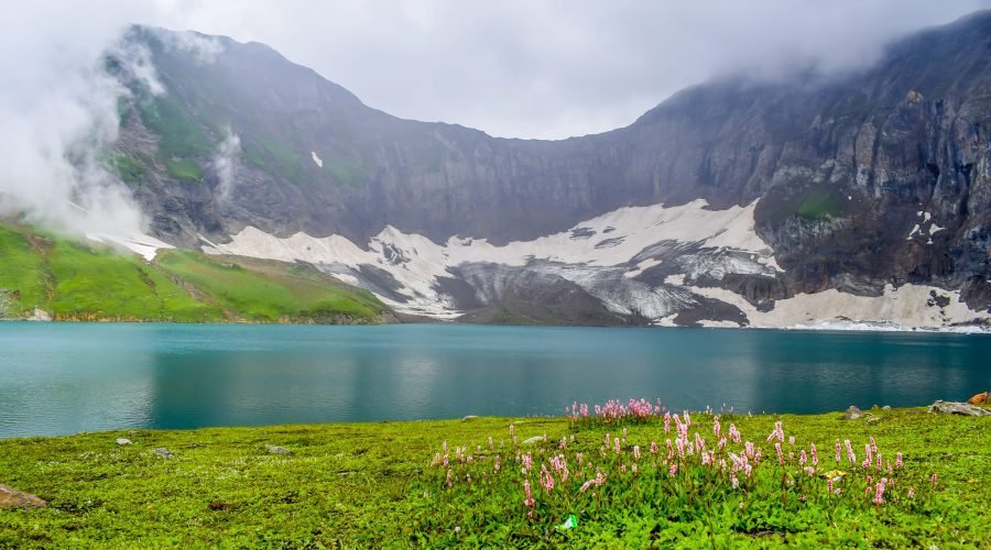 Tour Package to Ratti Gali Lake Lahore Islamabad